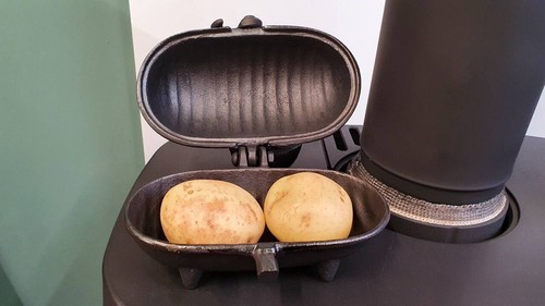 Cast iron baked - cast, cooker